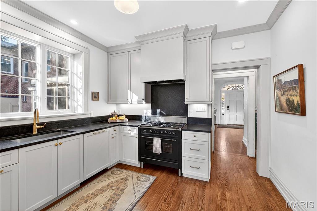 7022 Washington Avenue