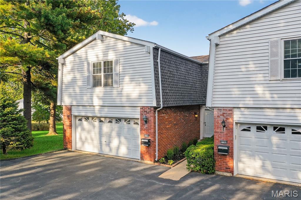 2166 Bantry Court