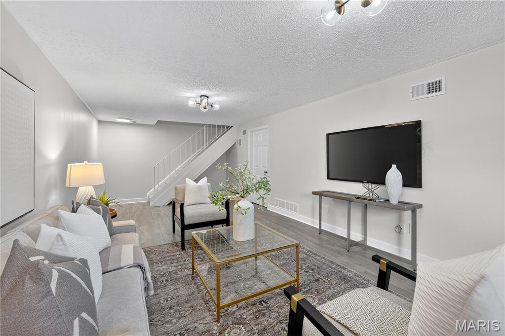 2166 Bantry Court