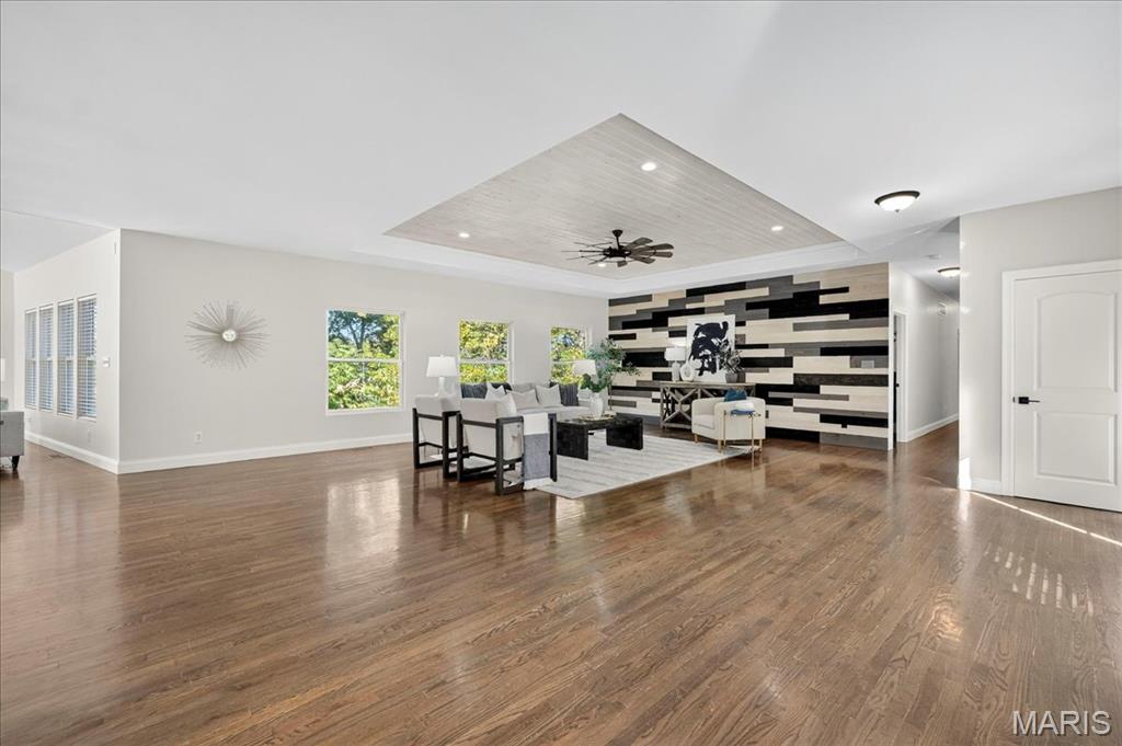 5028 Fischer Way