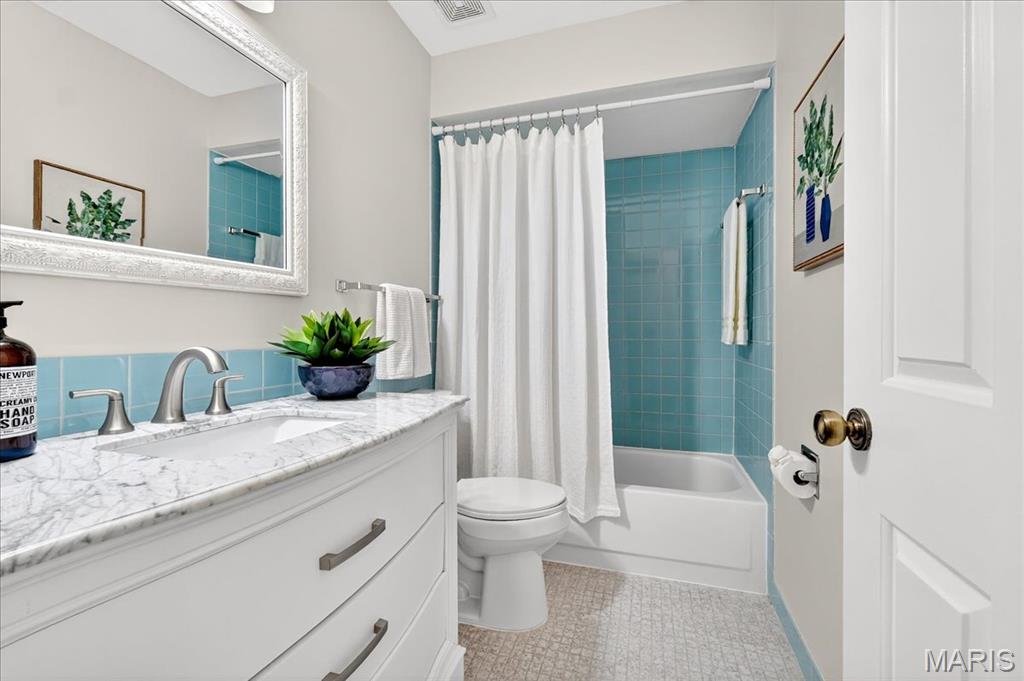 1369 Thornwick Drive