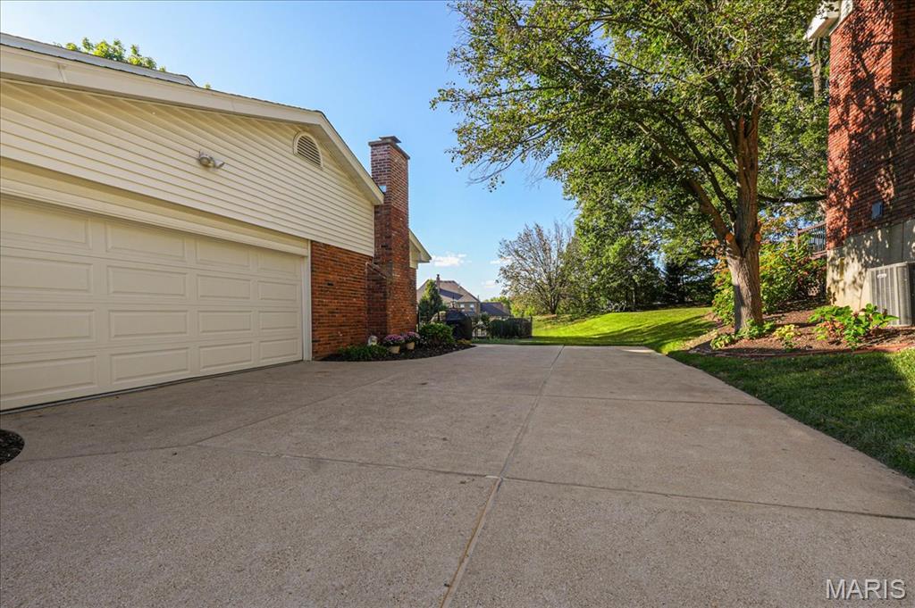 1369 Thornwick Drive