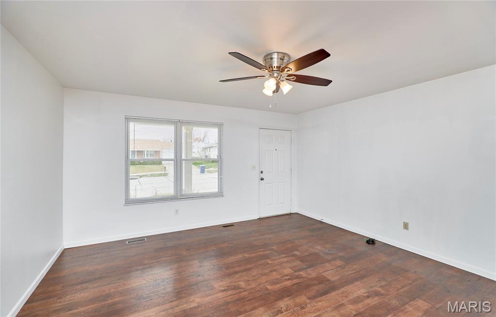 27 Sunny Hill Boulevard