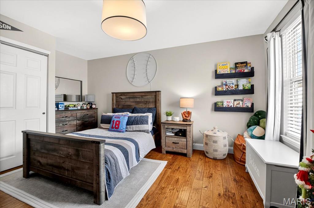 311 Beacon Point Lane