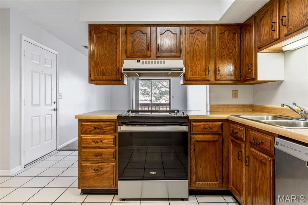 1434 Summergate Parkway Unit: L