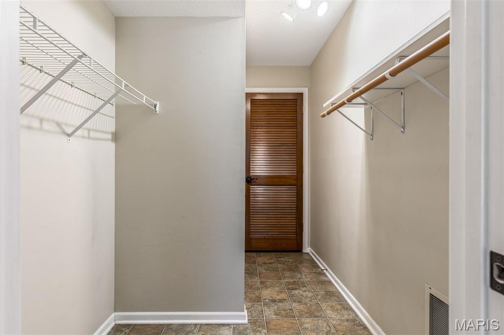 1434 Summergate Parkway Unit: L
