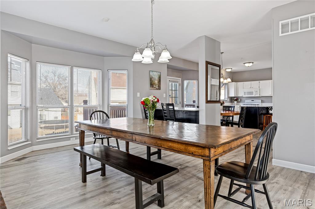 30 Walnut Knoll Court