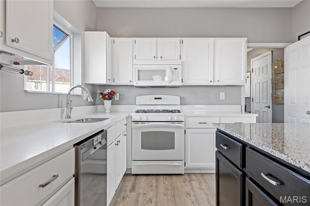 30 Walnut Knoll Court