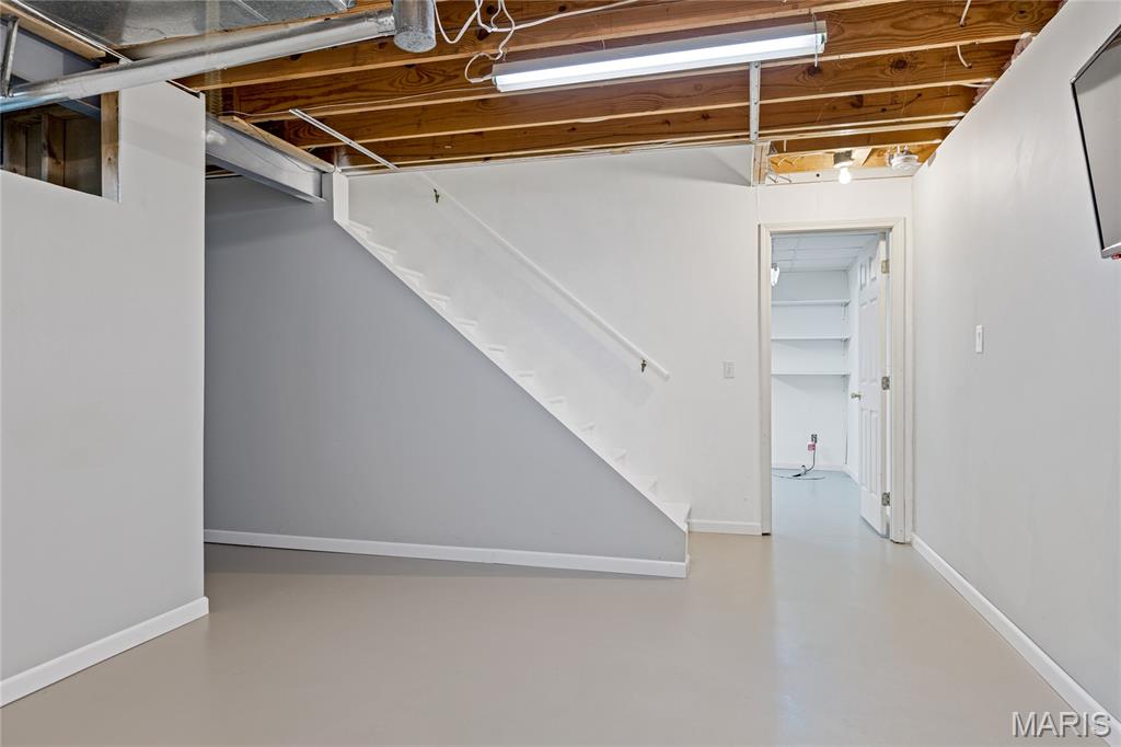 30 Walnut Knoll Court