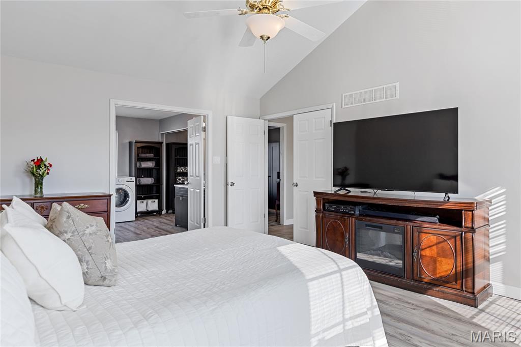 30 Walnut Knoll Court