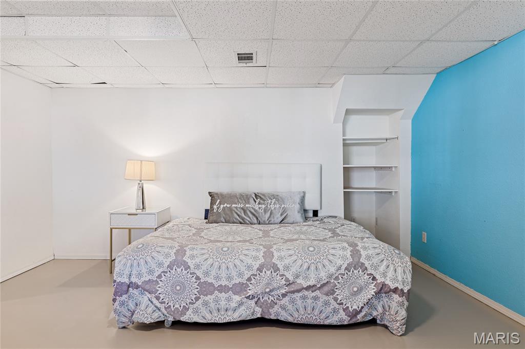 30 Walnut Knoll Court