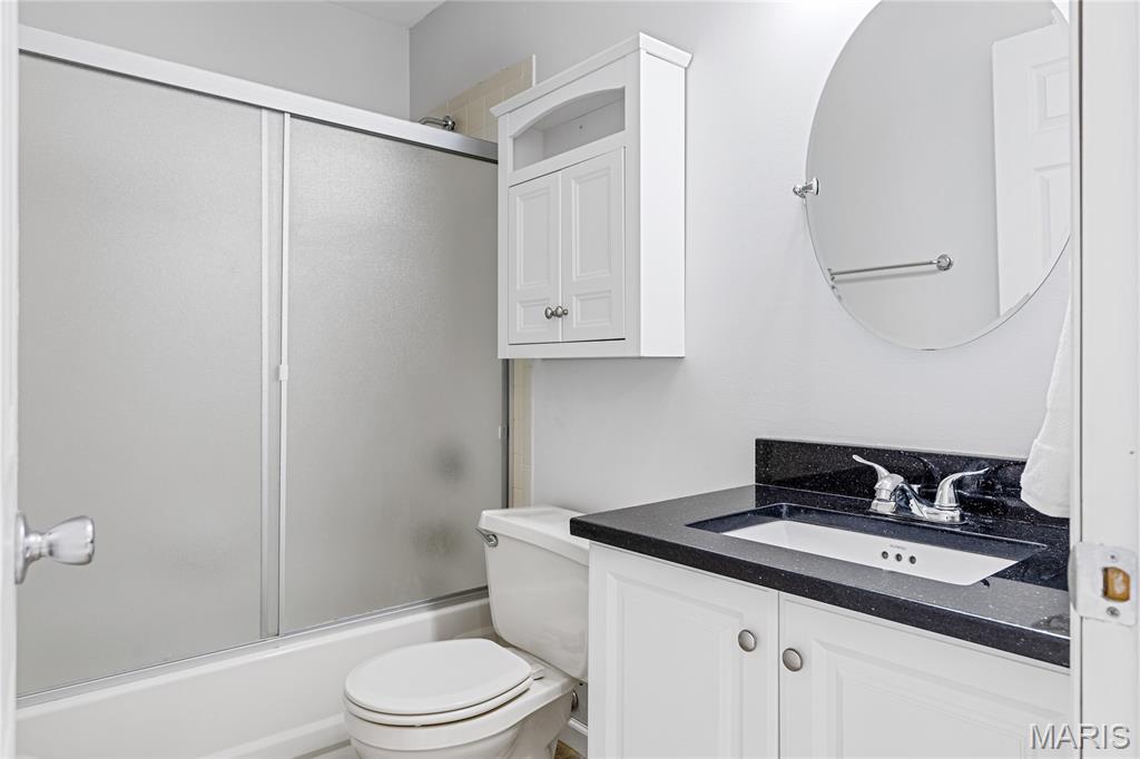 30 Walnut Knoll Court