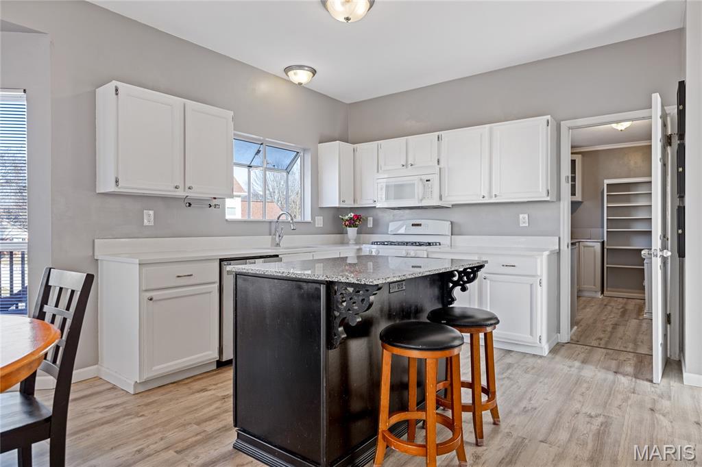 30 Walnut Knoll Court