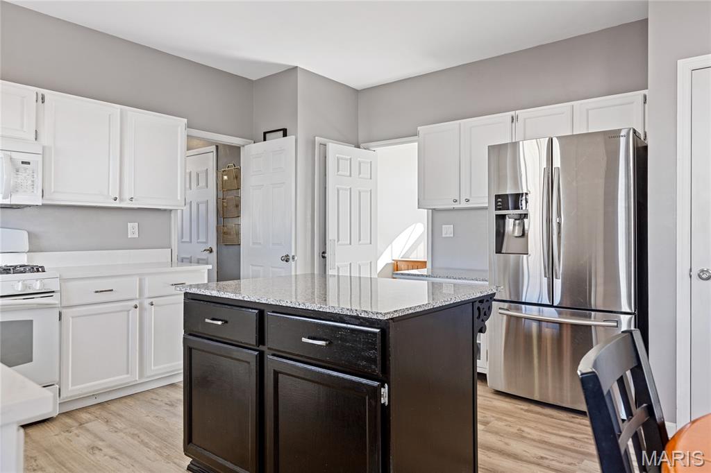 30 Walnut Knoll Court