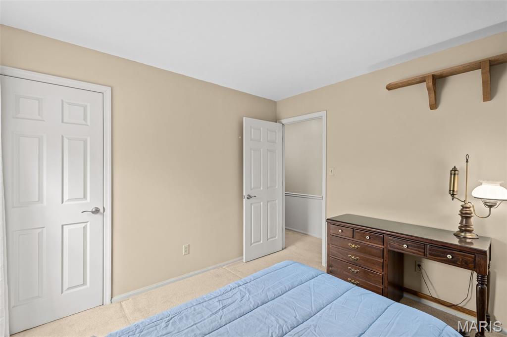 973 Oakwood Farms Lane