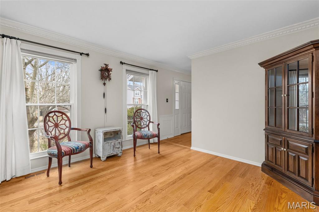 973 Oakwood Farms Lane