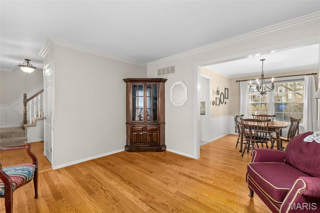 973 Oakwood Farms Lane