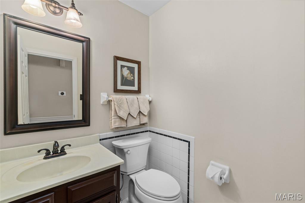 973 Oakwood Farms Lane