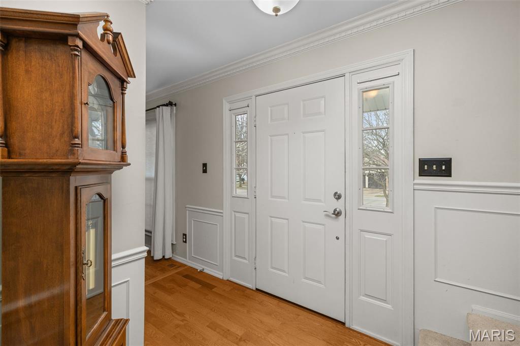 973 Oakwood Farms Lane