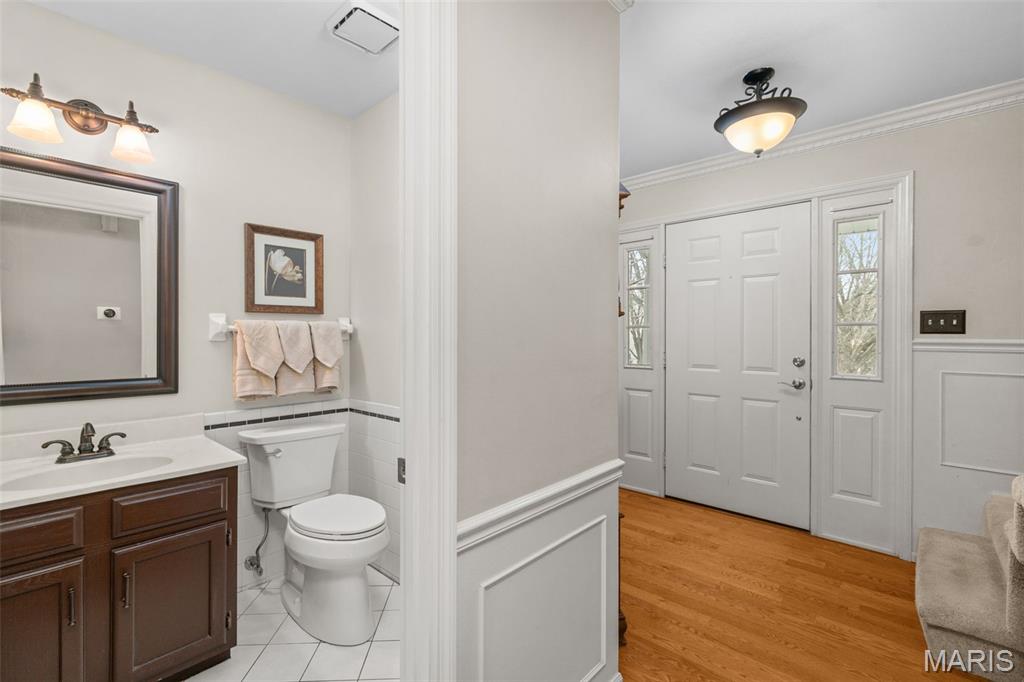 973 Oakwood Farms Lane