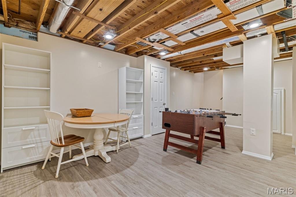 973 Oakwood Farms Lane