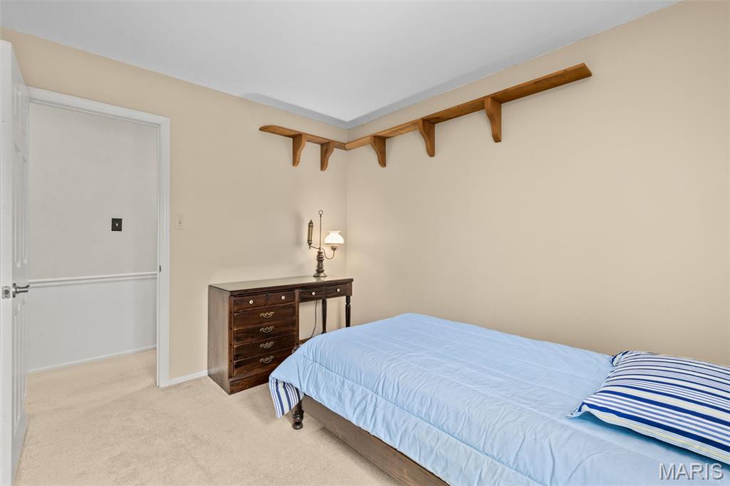 973 Oakwood Farms Lane