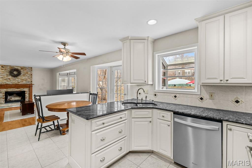 973 Oakwood Farms Lane