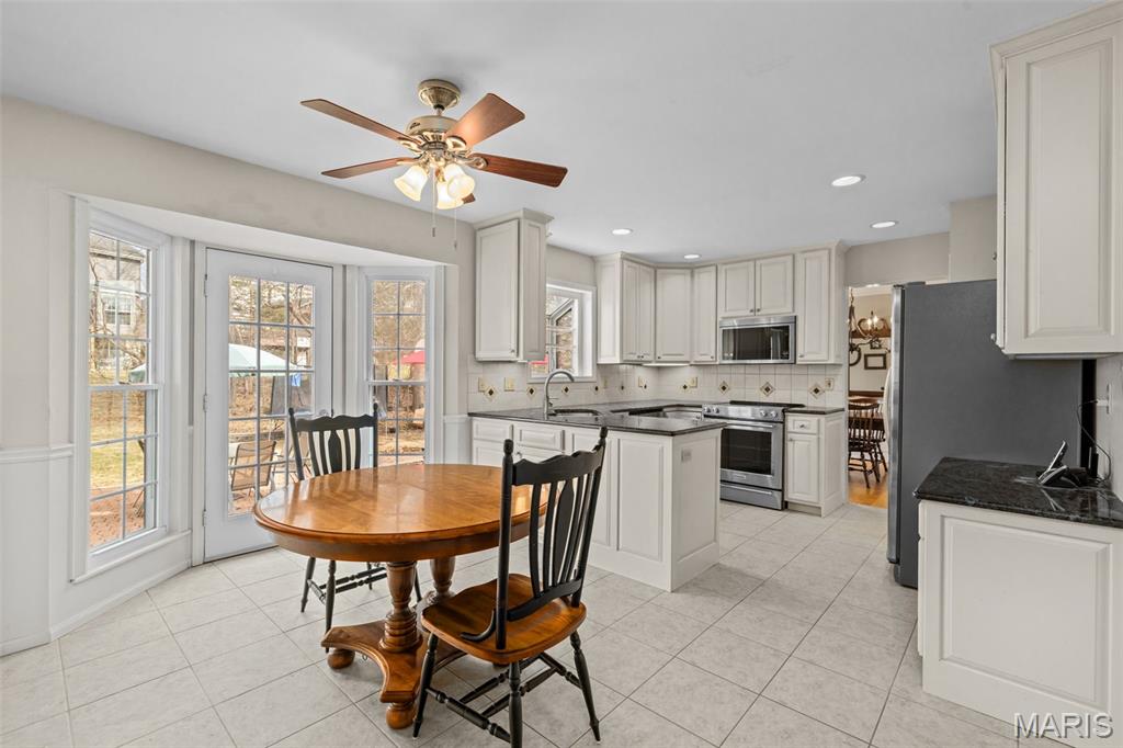 973 Oakwood Farms Lane