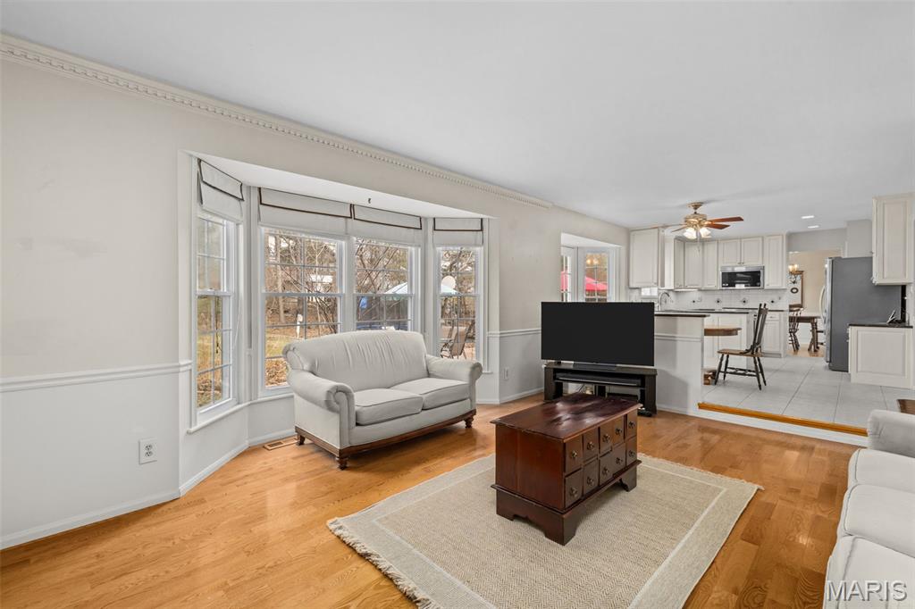 973 Oakwood Farms Lane