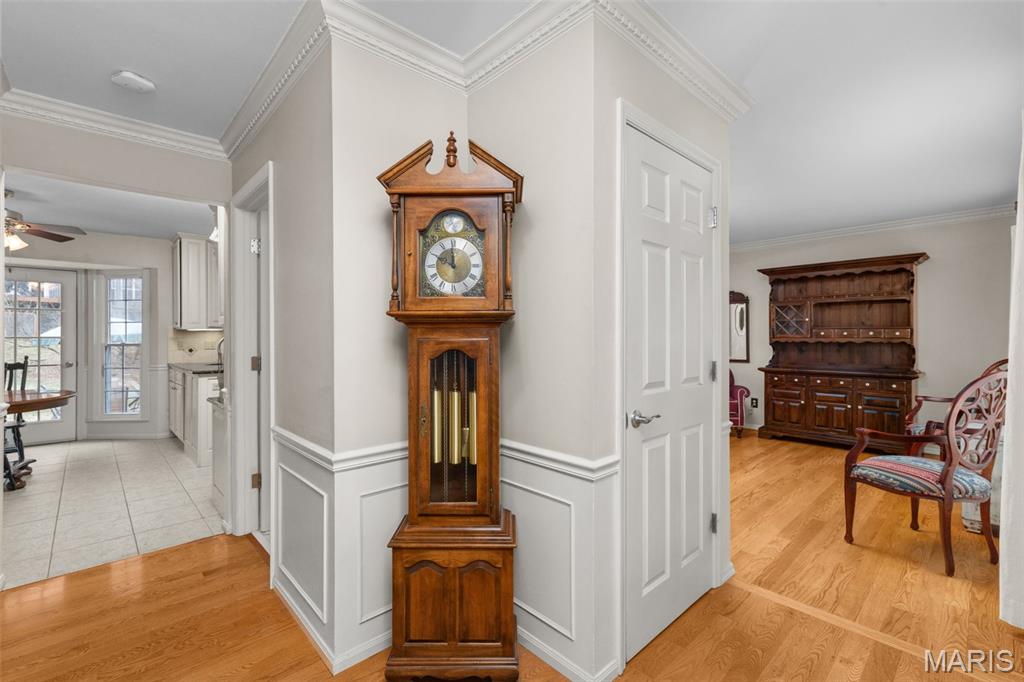 973 Oakwood Farms Lane