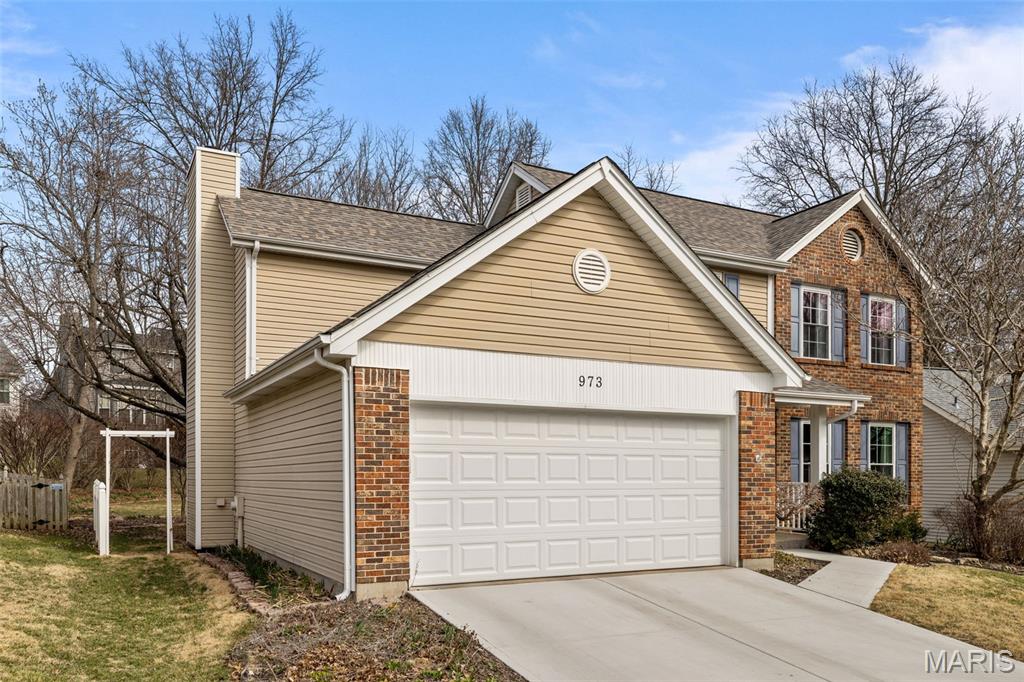 973 Oakwood Farms Lane