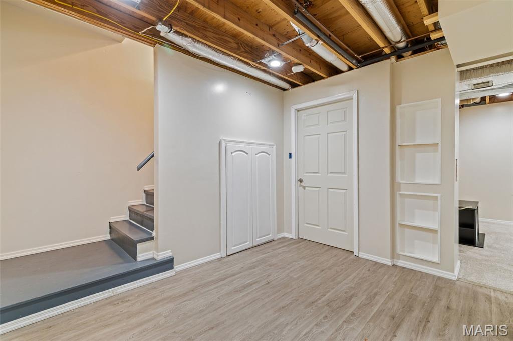 973 Oakwood Farms Lane