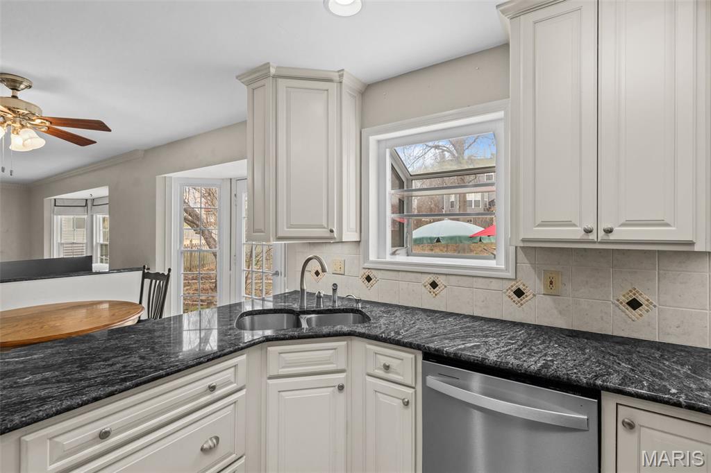 973 Oakwood Farms Lane