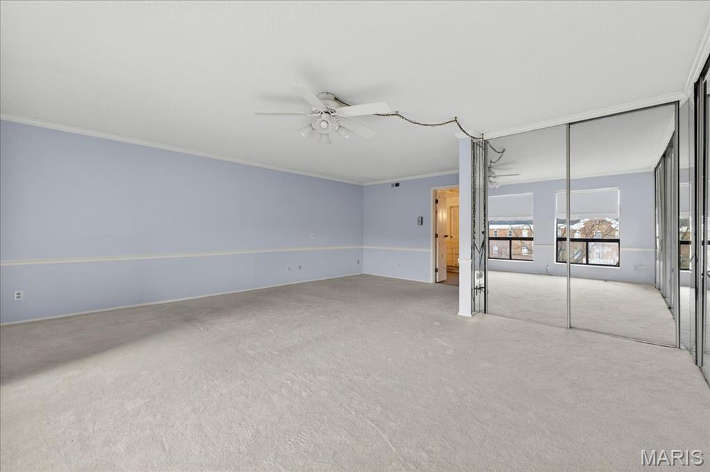 572 Coeur De Royale Drive Unit: 306