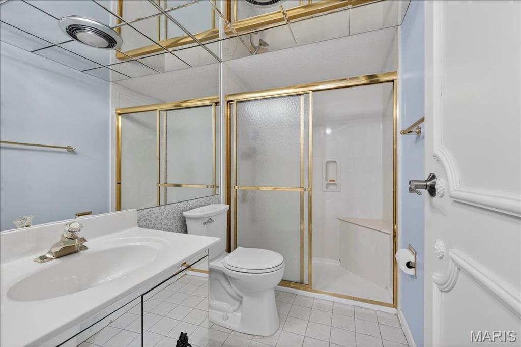 572 Coeur De Royale Drive Unit: 306