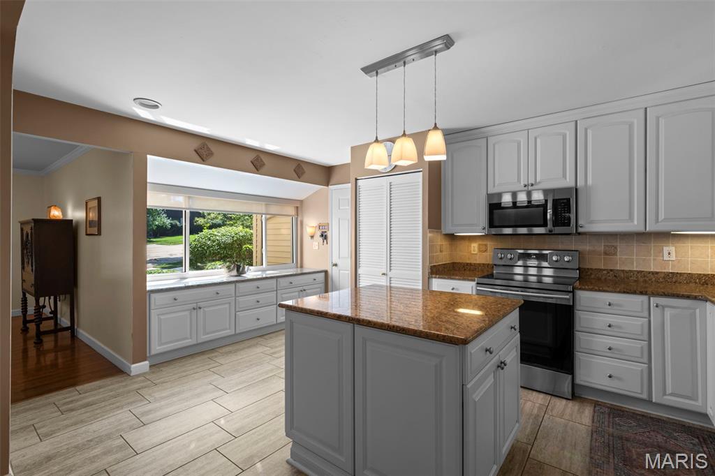 14809 Sycamore Manor Court