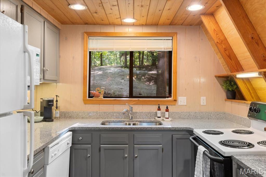 2506 Alpine Woods Drive