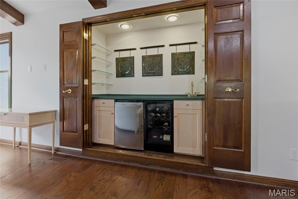 1334 Rusticview Drive