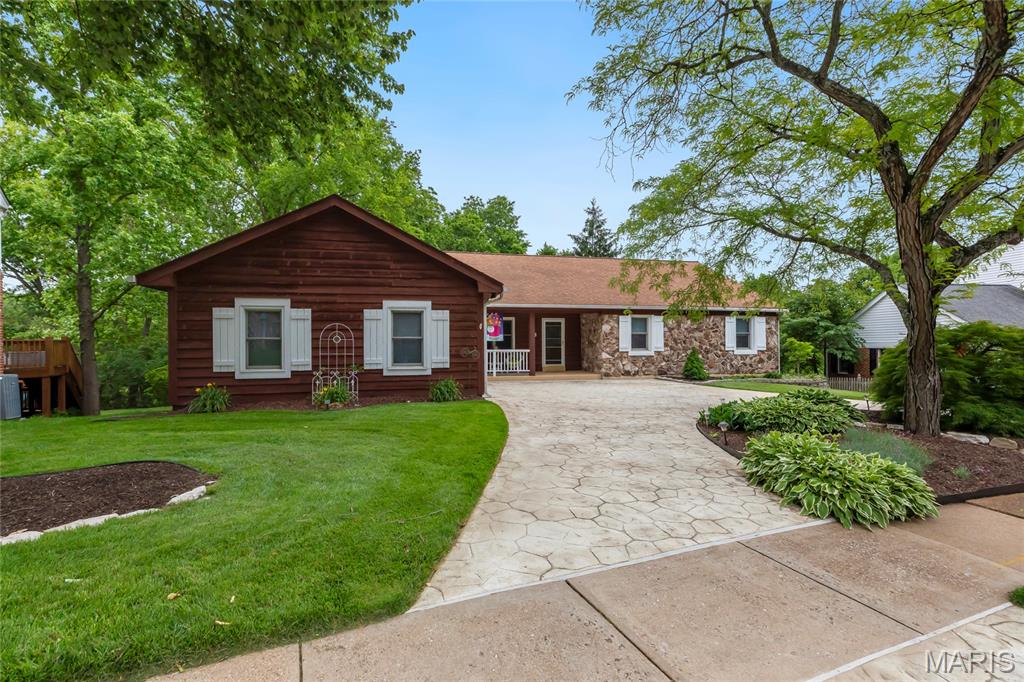 1334 Rusticview Drive