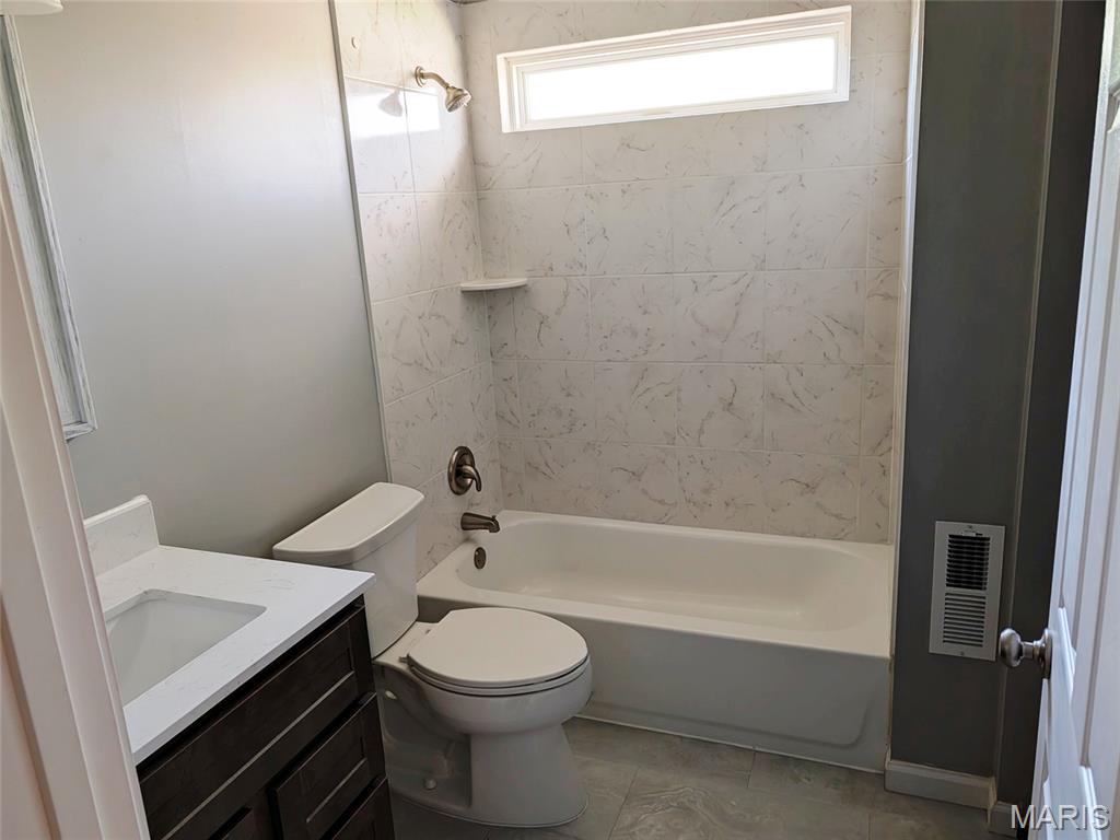 3 Silveroak Drive