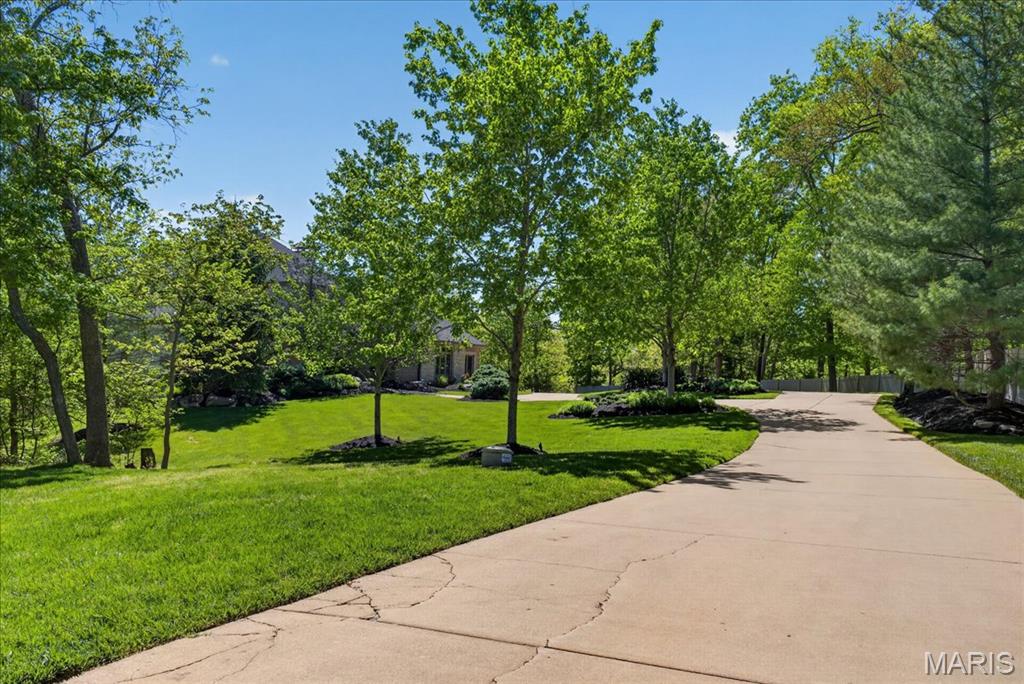 3817 Indian Ridge Lane