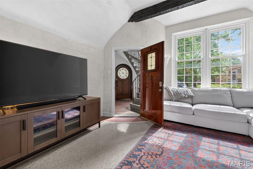 731 Westwood Drive Unit: 1S