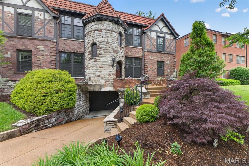 731 Westwood Drive Unit: 1S