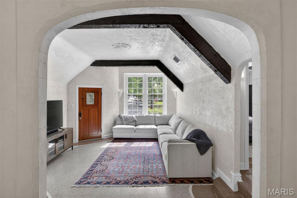 731 Westwood Drive Unit: 1S