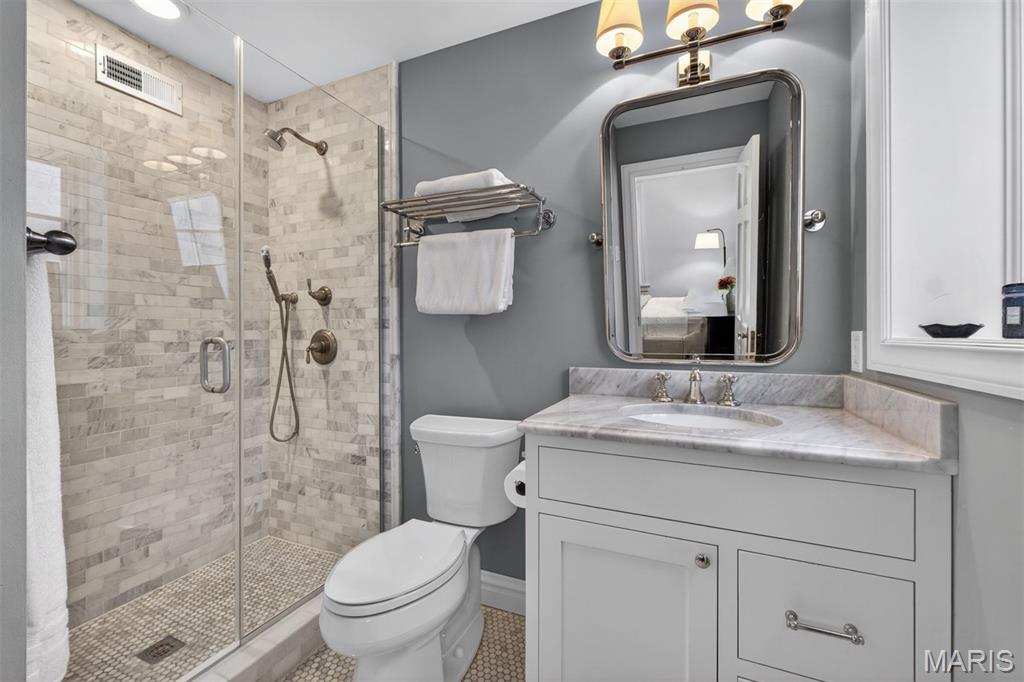731 Westwood Drive Unit: 1S