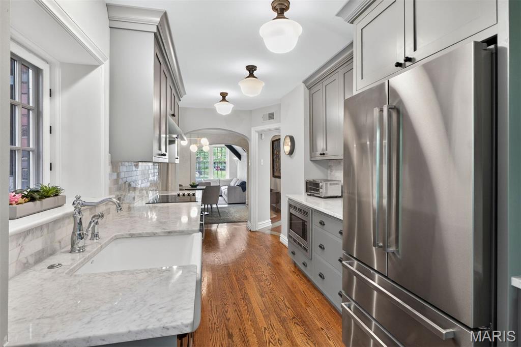 731 Westwood Drive Unit: 1S