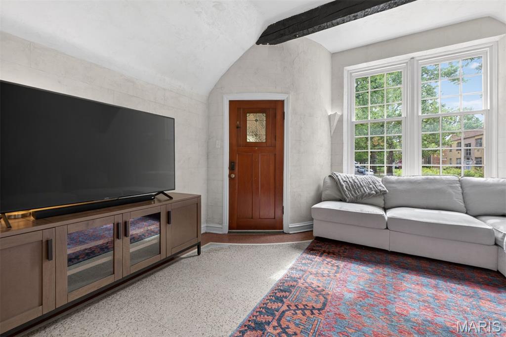 731 Westwood Drive Unit: 1S