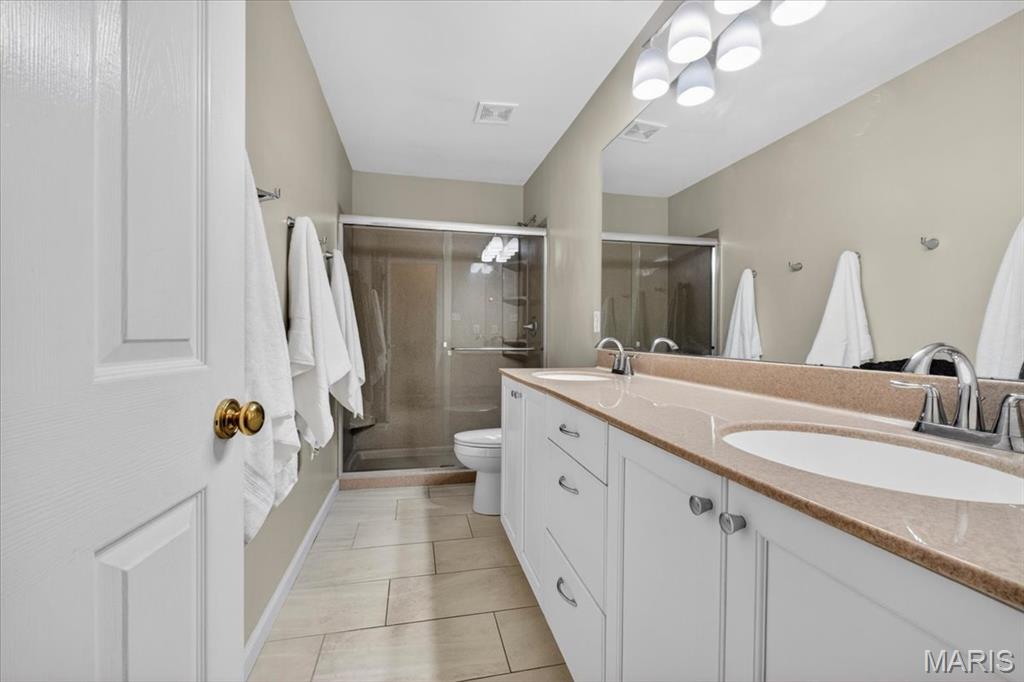 482 Pine Hollow Court
