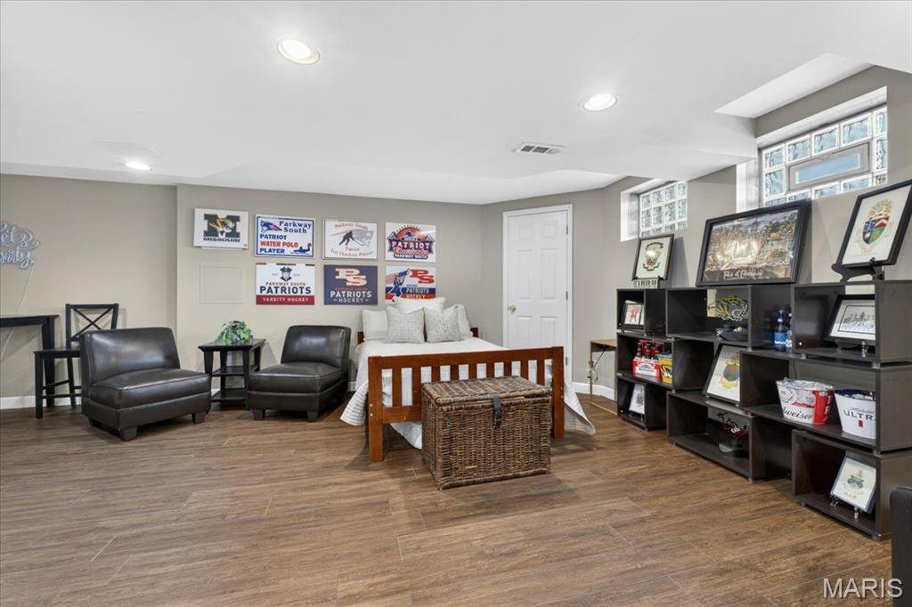 482 Pine Hollow Court