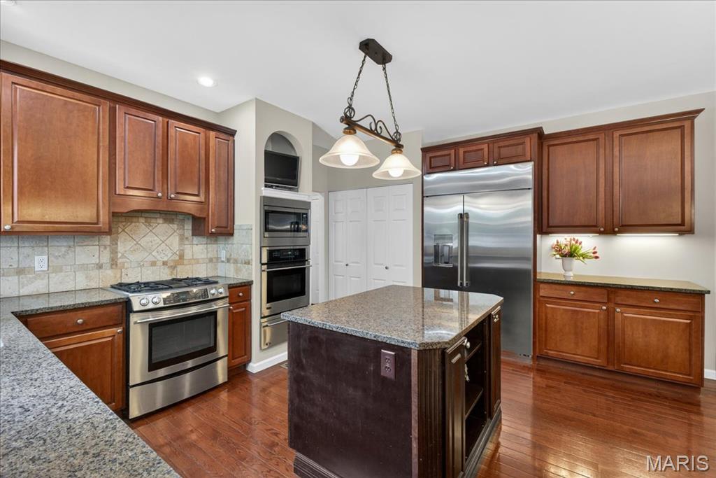 482 Pine Hollow Court